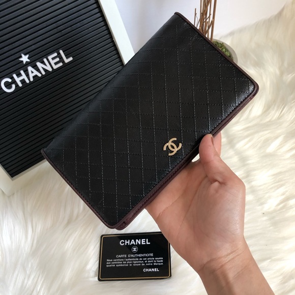 CHANEL Black Quilted Wallet - Picture 1 of 10